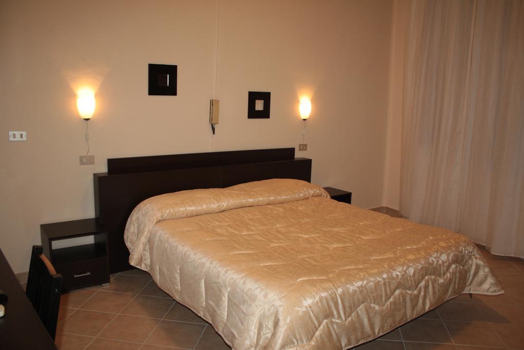 Guest House Roma Prato Habitación foto