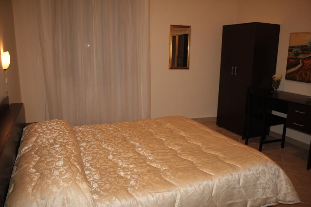 Guest House Roma Prato Habitación foto
