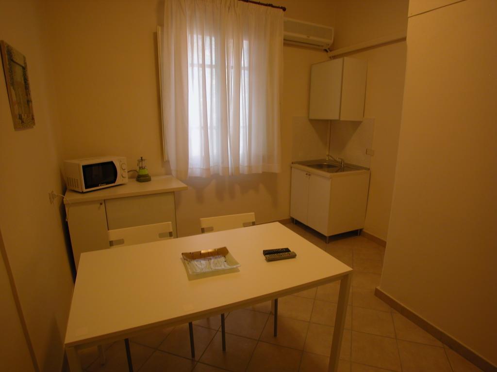 Guest House Roma Prato Habitación foto